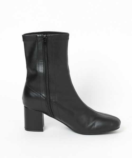 mysty woman（ミスティウーマン）の「レディライクショートブーツ 350713（ブーツ・レディース・ブラック/ブラウン/アイボリー・MEDIUM/LARGE）」の8枚目の写真