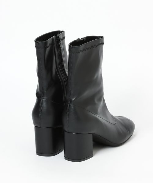 mysty woman（ミスティウーマン）の「レディライクショートブーツ 350713（ブーツ・レディース・ブラック/ブラウン/アイボリー・MEDIUM/LARGE）」の13枚目の写真