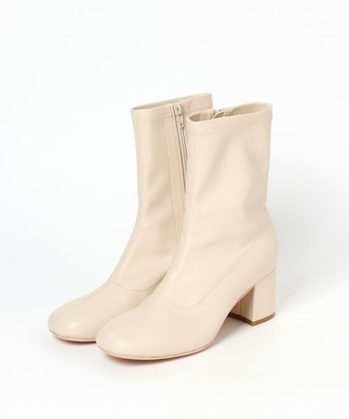 mysty woman（ミスティウーマン）の「レディライクショートブーツ 350713（ブーツ・レディース・ブラック/ブラウン/アイボリー・MEDIUM/LARGE）」の5枚目の写真