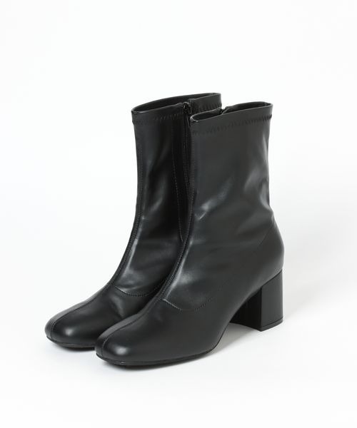 mysty woman（ミスティウーマン）の「レディライクショートブーツ 350713（ブーツ・レディース・ブラック/ブラウン/アイボリー・MEDIUM/LARGE）」の19枚目の写真