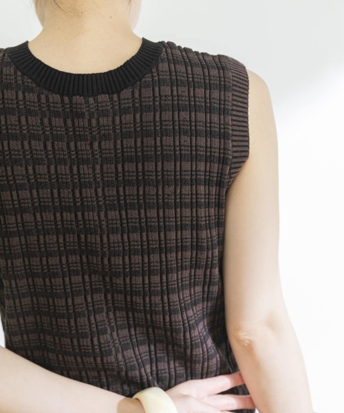 URBAN RESEARCH(アーバンリサーチ)の「ジオメトリック2WAYニット(ニット/セーター・レディース・ブラック系その他/ブルー系その他・FREE)」の4枚目の写真