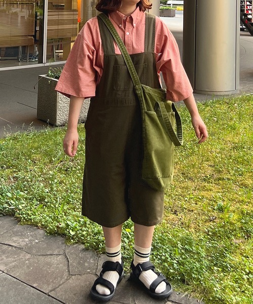 kutir（クティール）の「ハーフサロペット（サロペット/オーバーオール・レディース・ブラック/カーキ/ベージュ・SMALL/MEDIUM/LARGE）」の13枚目の写真