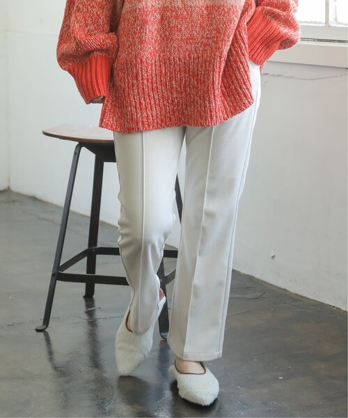 RAY CASSIN（レイカズン）の「ウールニットライクセンターシームカラーパンツ（スラックス・レディース・ブラック/キナリ/プラム/グリーン/キャメル・SMALL/MEDIUM/LARGE）」の2枚目の写真