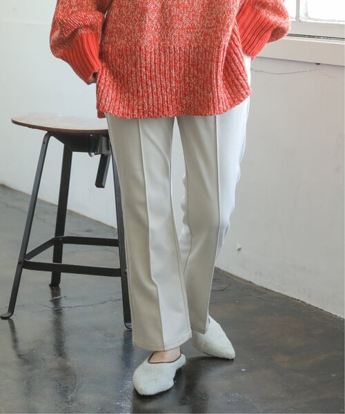 RAY CASSIN（レイカズン）の「ウールニットライクセンターシームカラーパンツ（スラックス・レディース・ブラック/キナリ/プラム/グリーン/キャメル・SMALL/MEDIUM/LARGE）」の21枚目の写真