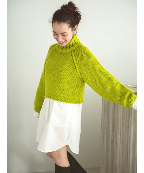 Ungrid(アングリッド)の「ローゲージハイネックショートニット(ニット/セーター・レディース・チャコールグレー/アイボリー/グリーン系その他・FREE)」の3枚目の写真