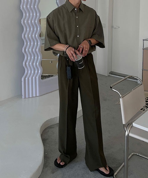 ASCLO(エジュクロ)の「ASCLO Pleddy Nibus Two Tuck Side Banding Slacks(スラックス・メンズ・ブラック/ベージュ/カーキ/グリーン・SMALL/MEDIUM/LARGE/X-SMALL)」の4枚目の写真