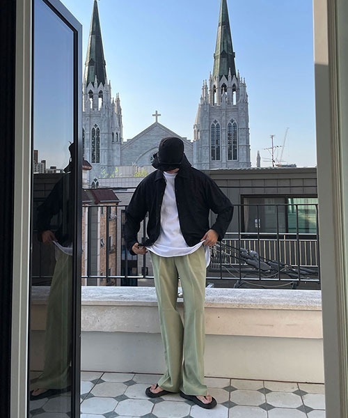 ASCLO(エジュクロ)の「ASCLO Pleddy Nibus Two Tuck Side Banding Slacks(スラックス・メンズ・ブラック/ベージュ/カーキ/グリーン・SMALL/MEDIUM/LARGE/X-SMALL)」の7枚目の写真