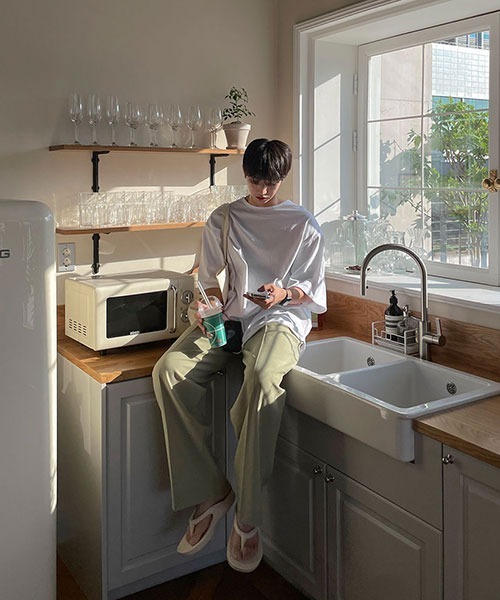 ASCLO(エジュクロ)の「ASCLO Pleddy Nibus Two Tuck Side Banding Slacks(スラックス・メンズ・ブラック/ベージュ/カーキ/グリーン・SMALL/MEDIUM/LARGE/X-SMALL)」の8枚目の写真