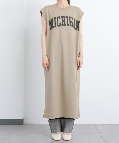 PUAL CE CIN（ピュアルセシン）の「裏毛カレッジロゴノースリーワンピース（ワンピース・レディース・チャコールグレー/ベージュ・FREE）」の12枚目の写真