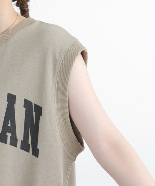 PUAL CE CIN（ピュアルセシン）の「裏毛カレッジロゴノースリーワンピース（ワンピース・レディース・チャコールグレー/ベージュ・FREE）」の17枚目の写真