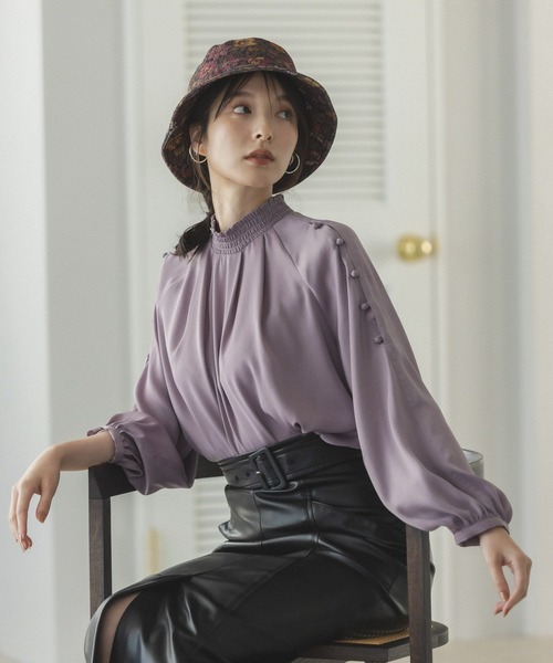 Andemiu（アンデミュウ）の「カタボタンスタンドブラウス162225（シャツ/ブラウス・レディース・ネイビー/カーキ/ピンク・FREE）」の3枚目の写真