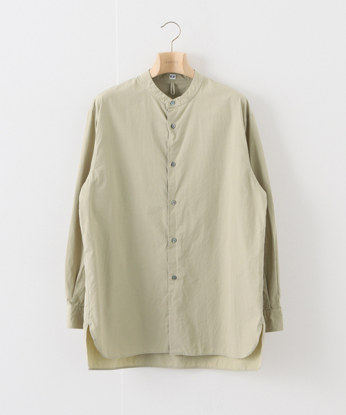 EDIFICE（エディフィス）の「【ETS.MATERIAUX / マテリオ】バンドカラー シャツ（シャツ/ブラウス・メンズ・レンガ/ホワイト/ベージュ・2/1/3）」の2枚目の写真