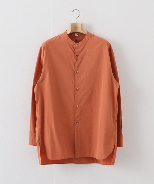 EDIFICE（エディフィス）の「【ETS.MATERIAUX / マテリオ】バンドカラー シャツ（シャツ/ブラウス・メンズ・レンガ/ホワイト/ベージュ・2/1/3）」の3枚目の写真