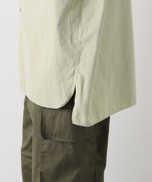 EDIFICE（エディフィス）の「【ETS.MATERIAUX / マテリオ】バンドカラー シャツ（シャツ/ブラウス・メンズ・レンガ/ホワイト/ベージュ・2/1/3）」の16枚目の写真