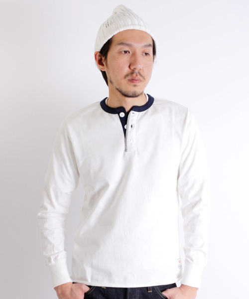 Denime（ドゥニーム）の「【JapanMade】HENRY NECK LS CUTSEW/ヘンリーネックロンT（Tシャツ/カットソー・メンズ・ホワイト/ベージュ/ネイビー・SMALL/MEDIUM/LARGE）」の2枚目の写真