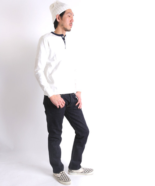 Denime（ドゥニーム）の「【JapanMade】HENRY NECK LS CUTSEW/ヘンリーネックロンT（Tシャツ/カットソー・メンズ・ホワイト/ベージュ/ネイビー・SMALL/MEDIUM/LARGE）」の8枚目の写真