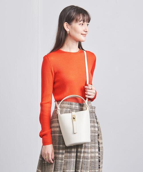 UNITED ARROWS（ユナイテッドアローズ）の「W/SI/CA リブ クルーネック ニット（ニット/セーター・レディース・ブラック/ベージュ/グレー/レッド/オフホワイト・FREE）」の14枚目の写真