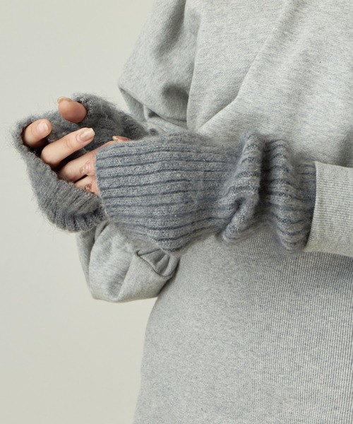 Chico（チコ）の「【2022AW】シャギーリブアームウォーマー（アームカバー・レディース・ブラック/グレー/ピンク/アイボリー/ブルー系その他・FREE）」の10枚目の写真