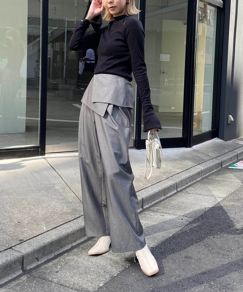 CAPRICIEUX LE'MAGE（カプリシューレマージュ）の「カットアウトリブTシャツ（Tシャツ/カットソー・レディース・アイボリー/ブラック/ブラウン・FREE）」の4枚目の写真