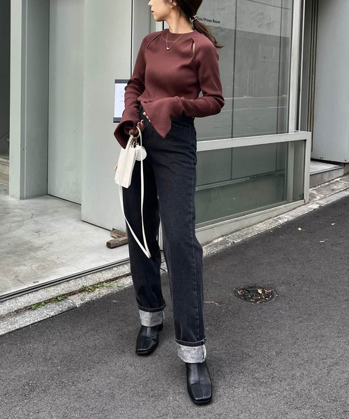 CAPRICIEUX LE'MAGE（カプリシューレマージュ）の「カットアウトリブTシャツ（Tシャツ/カットソー・レディース・アイボリー/ブラック/ブラウン・FREE）」の5枚目の写真