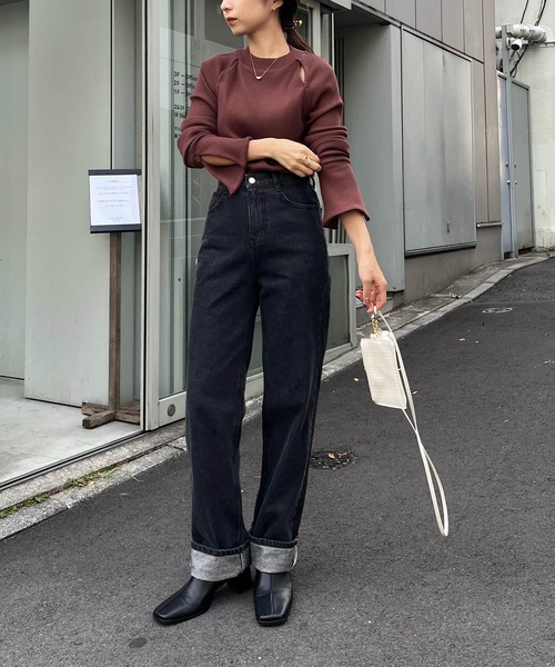 CAPRICIEUX LE'MAGE（カプリシューレマージュ）の「カットアウトリブTシャツ（Tシャツ/カットソー・レディース・アイボリー/ブラック/ブラウン・FREE）」の9枚目の写真