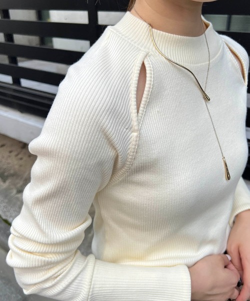 CAPRICIEUX LE'MAGE（カプリシューレマージュ）の「カットアウトリブTシャツ（Tシャツ/カットソー・レディース・アイボリー/ブラック/ブラウン・FREE）」の7枚目の写真