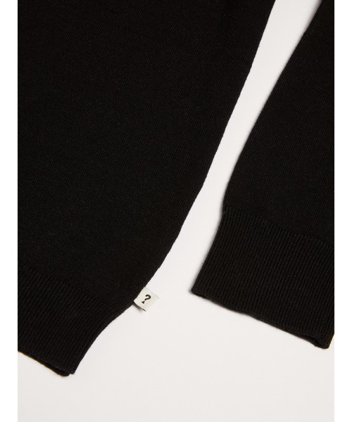 Guess（ゲス）の「GUESS Originals x Batman Enemy Sweater（ニット/セーター・メンズ・ブラック・SMALL/MEDIUM/X-LARGE/LARGE）」の5枚目の写真