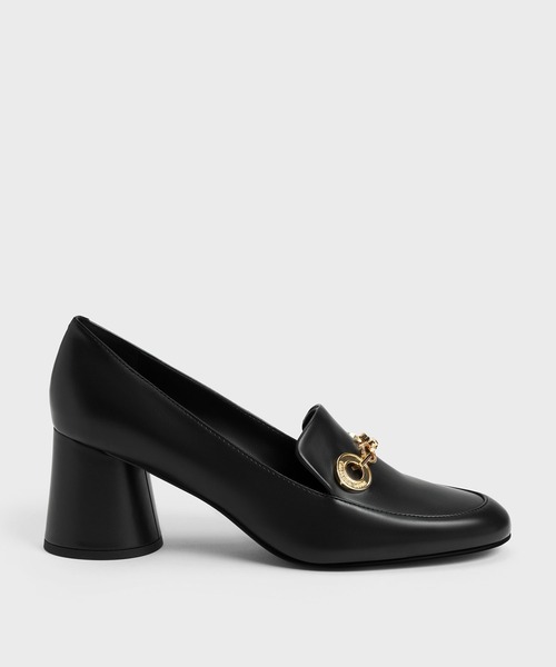 CHARLES & KEITH（チャールズ & キース）の「チェーンリンク ローファーパンプス（パンプス・レディース・レンガ/ブラック・23cm/25.5cm/25cm/22.5cm/24.5cm/23.5cm）」の2枚目の写真