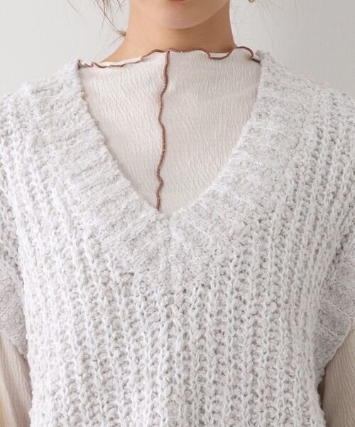 Cutie Blonde（キューティーブロンド）の「◆Vネック ふわふわMIXニットベスト（ベスト・レディース・ブラック/グレー・00）」の17枚目の写真