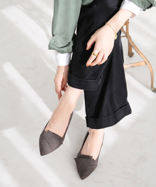 LE TALON（ルタロン）の「3.5cmポインテッドラッフルパンプス