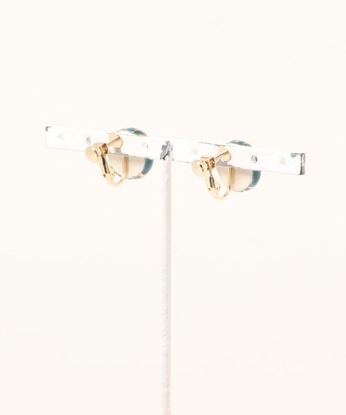 tone（トーン）の「【IRODORI】金彩stripeピアス（深緑）（ピアス（両耳用）・レディース・ダークグリーン・FREE）」の2枚目の写真
