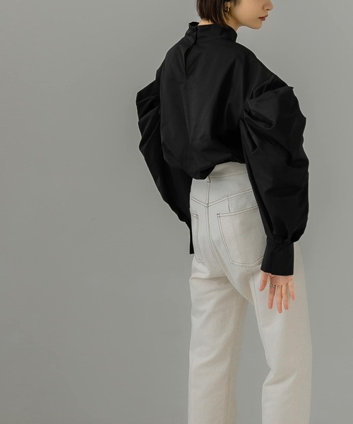 KBF(ケイビーエフ)の「エクストラスリーブブラウス(シャツ/ブラウス・レディース・オフホワイト/ブラック/グレー系その他・ONE)」の11枚目の写真