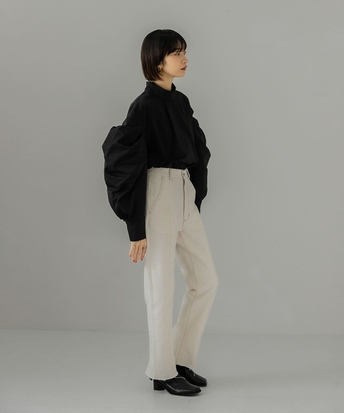 KBF(ケイビーエフ)の「エクストラスリーブブラウス(シャツ/ブラウス・レディース・オフホワイト/ブラック/グレー系その他・ONE)」の13枚目の写真