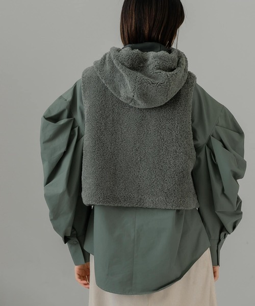 KBF(ケイビーエフ)の「エクストラスリーブブラウス(シャツ/ブラウス・レディース・オフホワイト/ブラック/グレー系その他・ONE)」の19枚目の写真