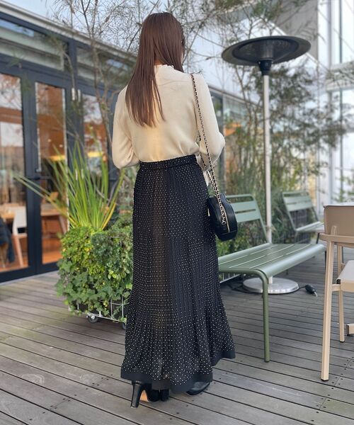 couture brooch(クチュールブローチ)の「◆【プチプラ!コーデに華を添える1枚】フリルリブニット(ニット/セーター・レディース・オフホワイト/ブラック/ライトグレー/ライトグリーン・38/34/42)」の8枚目の写真