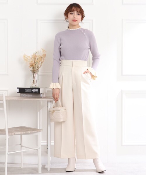 couture brooch(クチュールブローチ)の「◆【プチプラ!コーデに華を添える1枚】フリルリブニット(ニット/セーター・レディース・オフホワイト/ブラック/ライトグレー/ライトグリーン・38/34/42)」の11枚目の写真