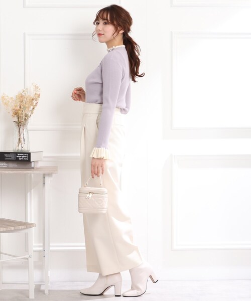 couture brooch(クチュールブローチ)の「◆【プチプラ!コーデに華を添える1枚】フリルリブニット(ニット/セーター・レディース・オフホワイト/ブラック/ライトグレー/ライトグリーン・38/34/42)」の12枚目の写真