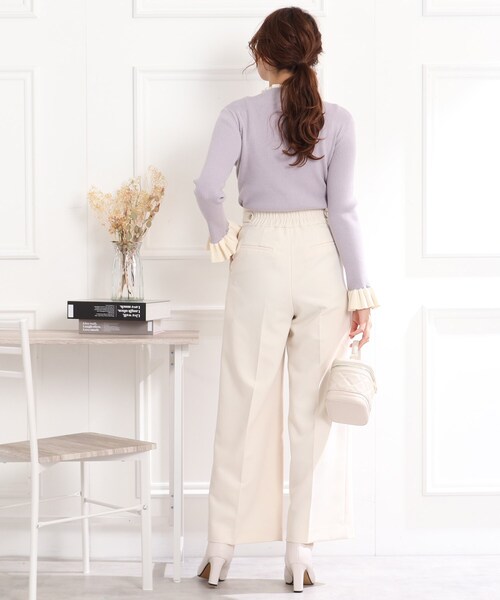 couture brooch(クチュールブローチ)の「◆【プチプラ!コーデに華を添える1枚】フリルリブニット(ニット/セーター・レディース・オフホワイト/ブラック/ライトグレー/ライトグリーン・38/34/42)」の13枚目の写真