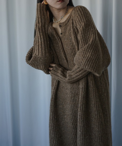 Ezick(エジック)の「Mix nep ヘンリーニットワンピース(ワンピース・レディース・グレー/ブラウン・FREE)」の7枚目の写真