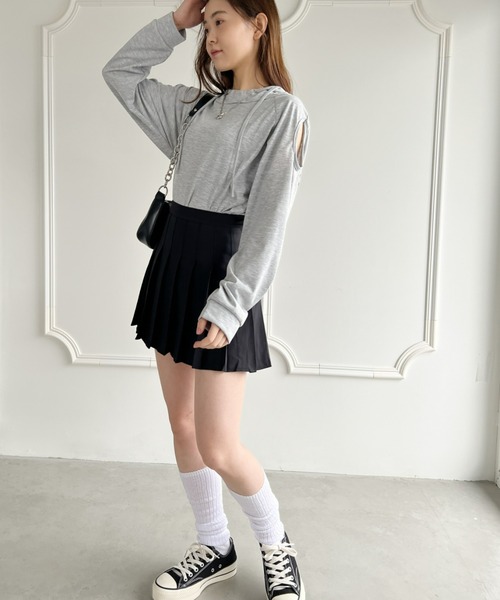 Loueme(ルエム)の「オープンショルダーカットソートップス(Tシャツ/カットソー・レディース・ブラック/グレー/ホワイト/ライトグリーン・FREE)」の14枚目の写真