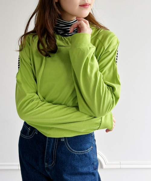 Loueme(ルエム)の「オープンショルダーカットソートップス(Tシャツ/カットソー・レディース・ブラック/グレー/ホワイト/ライトグリーン・FREE)」の22枚目の写真