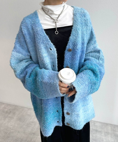 w closet（ダブルクローゼット）の「グラデーションロングカーディガン（カーディガン/ボレロ・レディース・オレンジ/ピンク/グレー/ブルー・FREE）」の16枚目の写真