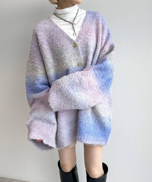 w closet（ダブルクローゼット）の「グラデーションロングカーディガン（カーディガン/ボレロ・レディース・オレンジ/ピンク/グレー/ブルー・FREE）」の22枚目の写真