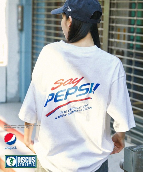 DISCUS ATHLETIC（ディスカス　アスレチック）の「【DISCUS ATHLETIC×PEPSI】コラボ ヴィンテージライク バックプリント/ロゴ刺繍 オーバーサイズ 半袖クルーネックTシャツ（Tシャツ/カットソー・レディース・ホワイト系3/ホワイト系1/ブラック系2/ブラック系1/ホワイト系2/ブラック系3・M）」の3枚目の写真