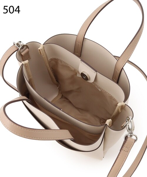 SHOO・LA・RUE（シューラルー）の「◆【取り外し可能なショルダーベルト付き】ふわっと軽い スクエア トートバッグ（トートバッグ・レディース・イエロー/グレー/アイボリー系4/ブラック・00）」の12枚目の写真