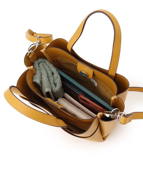 SHOO・LA・RUE（シューラルー）の「◆【取り外し可能なショルダーベルト付き】ふわっと軽い スクエア トートバッグ（トートバッグ・レディース・イエロー/グレー/アイボリー系4/ブラック・00）」の14枚目の写真