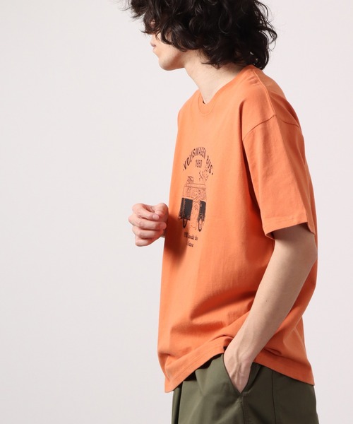 Volkswagen(フォルクスワーゲン)の「VOLKS WAGEN プリントクルーネック半袖Tシャツ(Tシャツ/カットソー・メンズ・オレンジ/チャコールグレー/カーキ/ホワイト/イエロー/ホワイト系その他/ライトブルー/モカ・L/XL/S/M)」の13枚目の写真