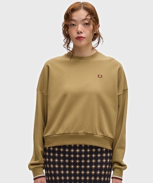 FRED PERRY(フレッドペリー)の「【先行予約受付中】Tipped Sweatshirt/ティップラインスウェットシャツ(スウェット・レディース・ブラック/ホワイト/コーラル/ピンク/ベージュ/ブラウン/オートミール/ネイビー/ブラウン系その他/ブラック系その他・10)」の16枚目の写真