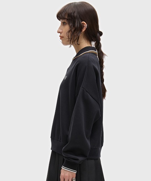FRED PERRY(フレッドペリー)の「【先行予約受付中】Tipped Sweatshirt/ティップラインスウェットシャツ(スウェット・レディース・ブラック/ホワイト/コーラル/ピンク/ベージュ/ブラウン/オートミール/ネイビー/ブラウン系その他/ブラック系その他・10)」の11枚目の写真