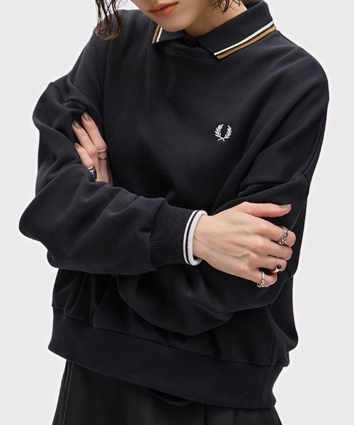 FRED PERRY(フレッドペリー)の「【先行予約受付中】Tipped Sweatshirt/ティップラインスウェットシャツ(スウェット・レディース・ブラック/ホワイト/コーラル/ピンク/ベージュ/ブラウン/オートミール/ネイビー/ブラウン系その他/ブラック系その他・10)」の13枚目の写真